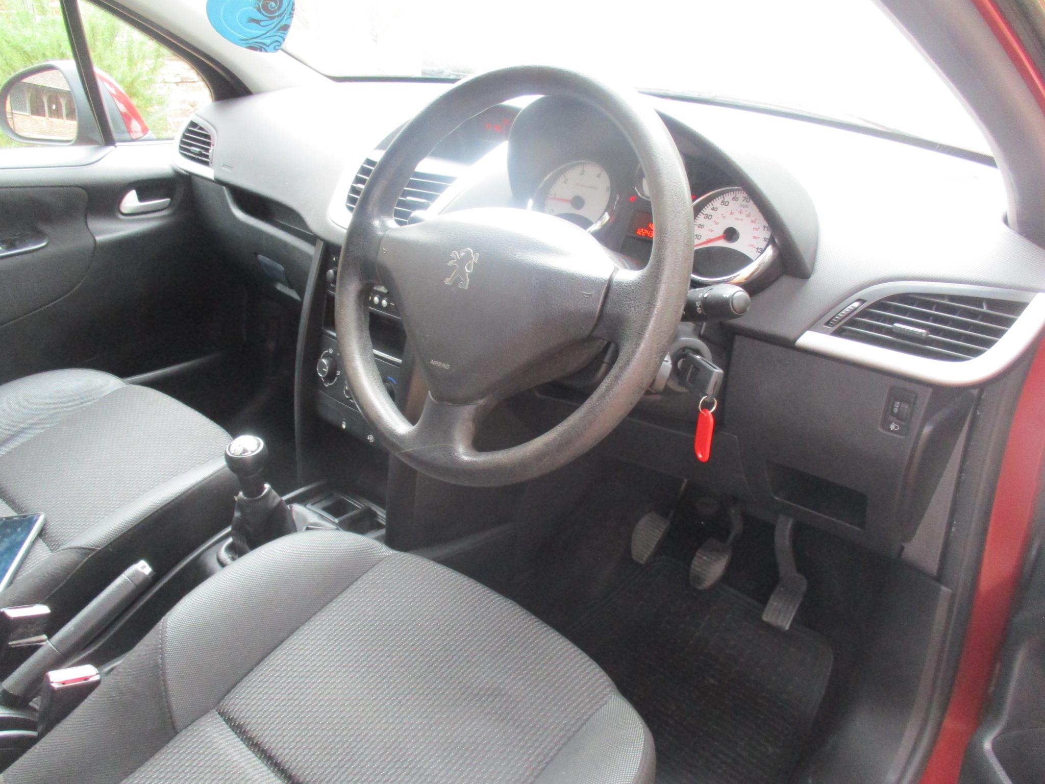 PEUGEOT 207 1.4 MILLESIM 2010